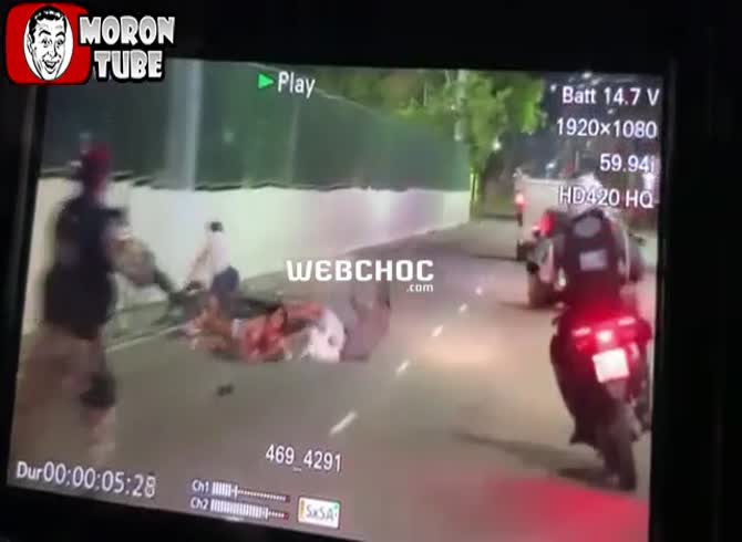 Video :This cop makes a stylish arrest of three criminals!